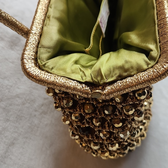Vintage, Metallic Gold Beaded Purse,small Woven Handbag, with retro green lining - Picture 6 of 12